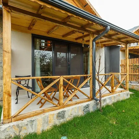 Cozy House Surrounded By Nature In * Sile
